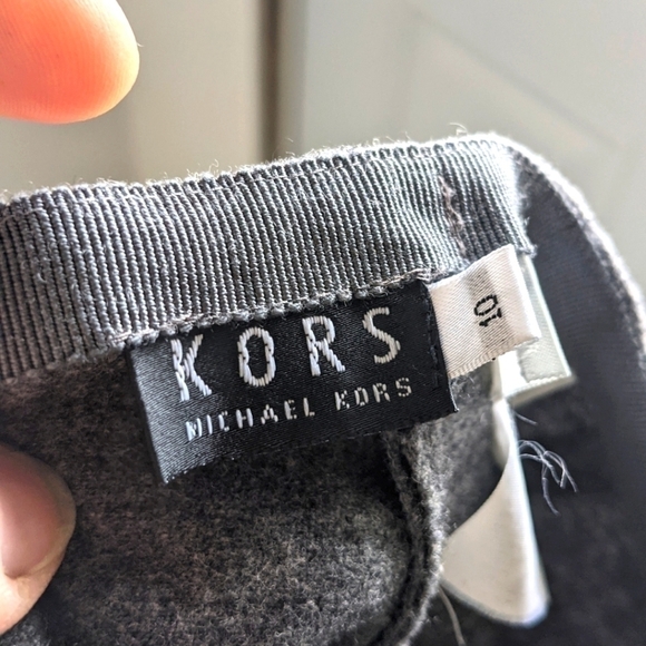 VINTAGE Kors for Bergdorfs Grey Wool Flat Front Pants 10 - Picture 3 of 10